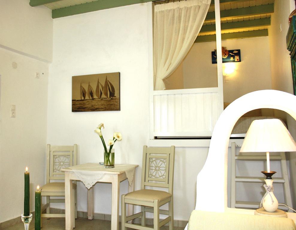 Mariakis Luxury Studios Astypalaia Ruang foto