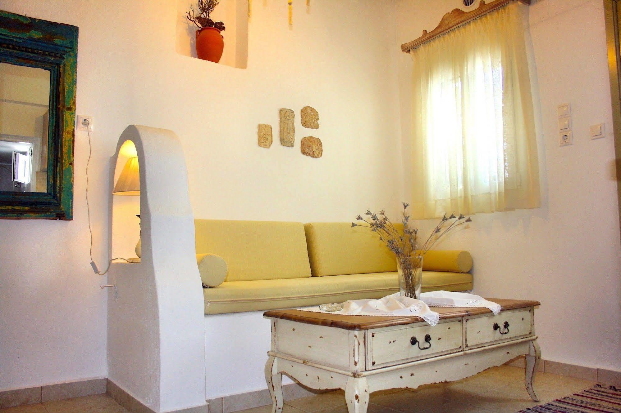 Mariakis Luxury Studios Astypalaia Bagian luar foto